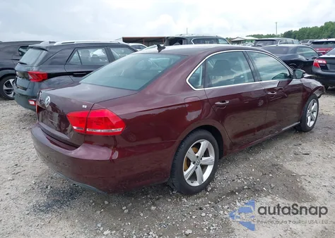 2013 Volkswagen Passat 2.5L Se из США, поврежденный, VIN 1VWBP7A39DC045753